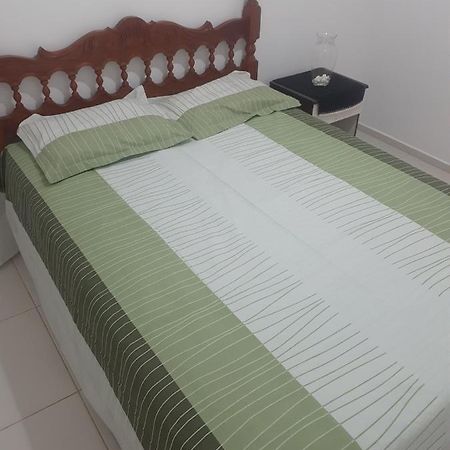 Quarto Em Apartamento Suzano Kültér fotó